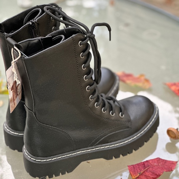 Sincerely Jules Black Combat Boots 7.5 NEW - Picture 4 of 8